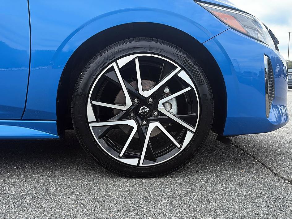 Certified 2025 Nissan Sentra SR FWD image 12