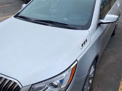 Used 2016 Buick LaCrosse Leather image 2