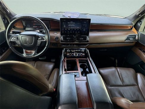 Certified 2023 Lincoln Navigator L Reserve image 23