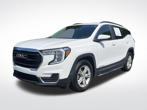 Used 2024 GMC Terrain SLE w/ Driver Convenience Package FWD image 2