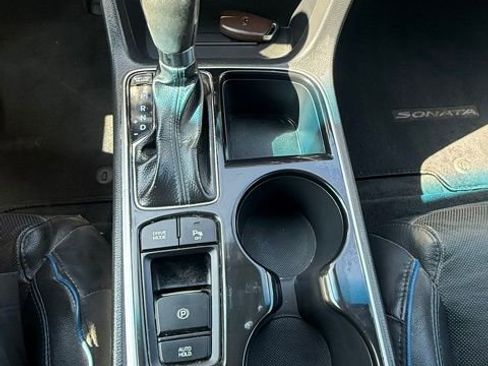 Used 2019 Hyundai Sonata Limited image 29