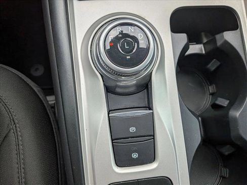 Used 2024 Ford Explorer XLT RWD image 12