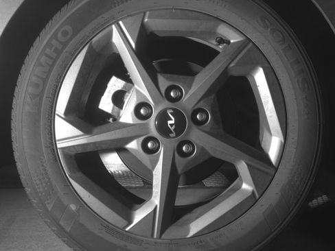 Used 2025 Kia K4 LXS image 15