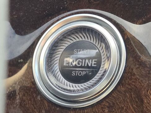 Certified 2020 Mercedes-Benz E 450 4MATIC Wagon image 38