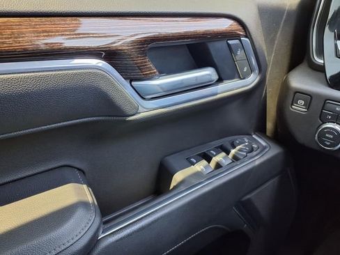 Used 2025 GMC Sierra 1500 Elevation AWD/4WD image 21