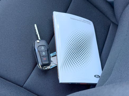 New 2026 Ford Maverick XL image 32