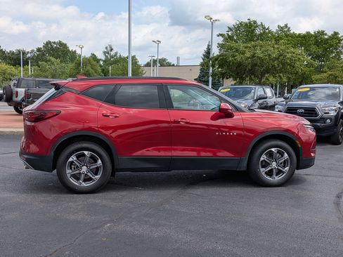 Used 2024 Chevrolet Blazer LT w/ Convenience Package AWD/4WD image 9