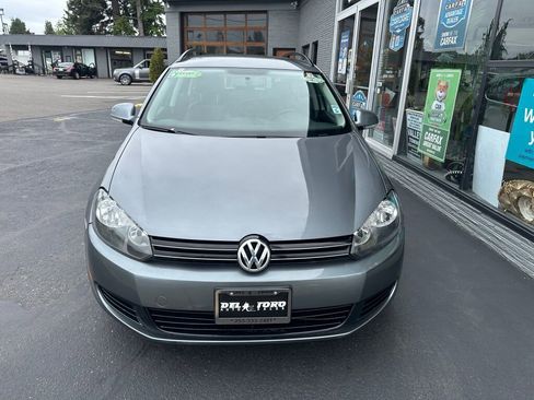 Used 2010 Volkswagen Jetta SE FWD image 3