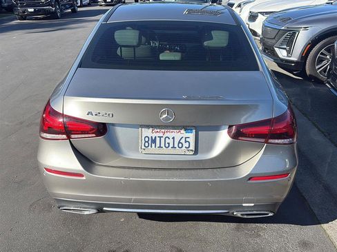 Used 2019 Mercedes-Benz A 220 A 220 image 4