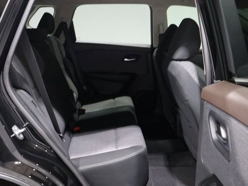 Used 2023 Nissan Rogue SV image 20