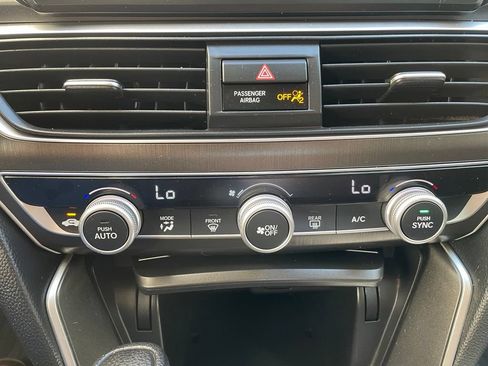 Certified 2019 Honda Accord LX image 17