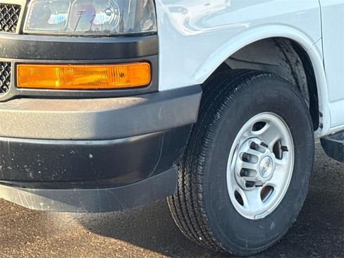 Used 2023 Chevrolet Express 3500 LS image 8