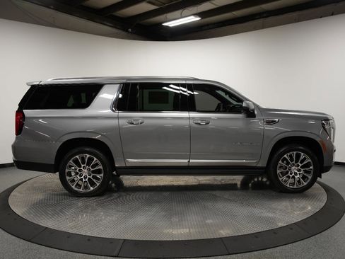 New 2026 GMC Yukon XL Denali w/ Sun & Power Step Package image 10