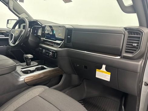 New 2026 Chevrolet Silverado 1500 LT AWD/4WD image 32