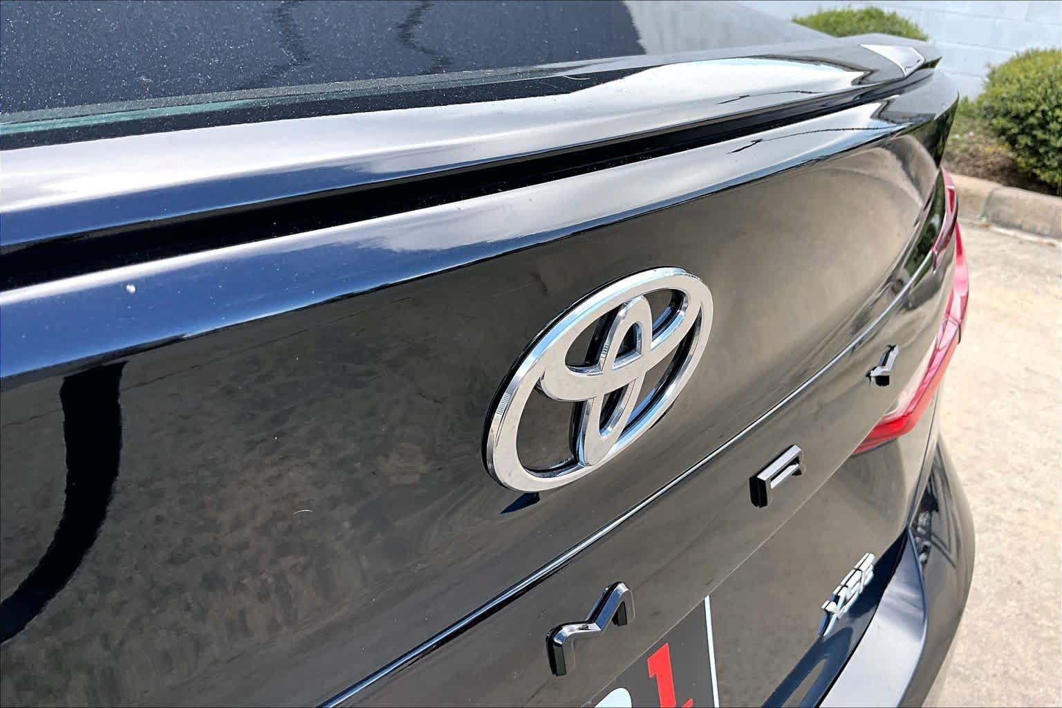 Used 2025 Toyota Camry XSE AWD/4WD image 10