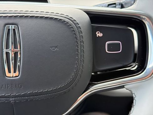 New 2027 Lincoln Navigator L Black Label AWD/4WD image 32