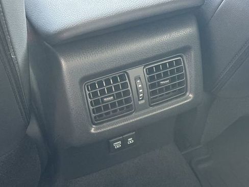 Used 2025 Toyota Camry SE FWD image 16