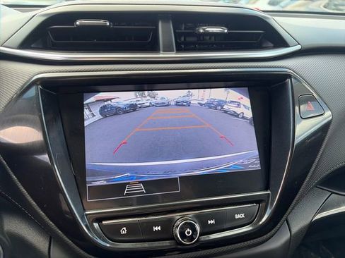 Used 2023 Chevrolet TrailBlazer LT w/ Convenience Package FWD image 19