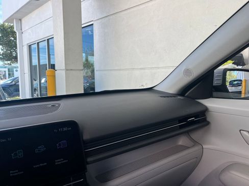 Used 2025 Hyundai Kona SEL image 35