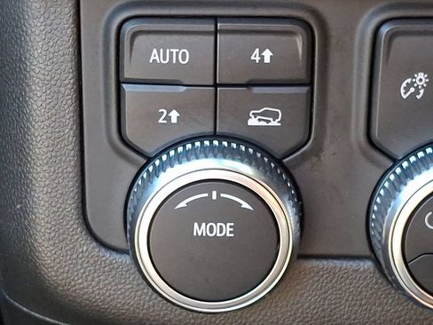 Used 2022 GMC Yukon XL SLT w/ SLT Luxury Package AWD/4WD image 26