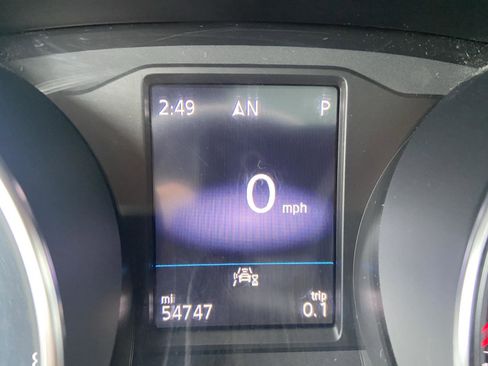 Used 2021 Volkswagen Tiguan SE R-Line image 5