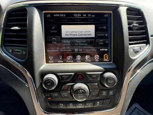 Used 2017 Jeep Grand Cherokee Limited AWD/4WD image 24