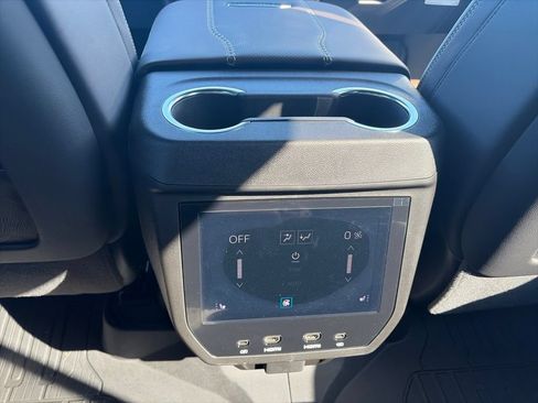 New 2026 GMC Yukon XL Denali Ultimate AWD/4WD image 15