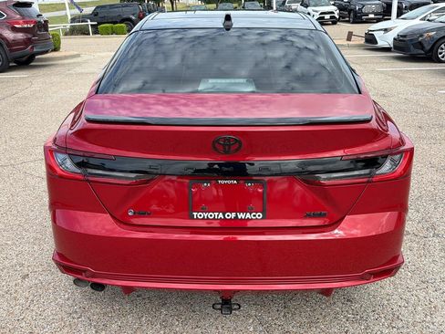 Used 2025 Toyota Camry Hybrid FWD image 4