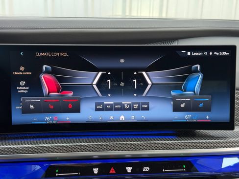 Used 2023 BMW i7 xDrive60 image 27