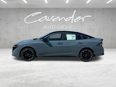 New 2026 Nissan Sentra SR w/ Floor Mat Package FWD image 14