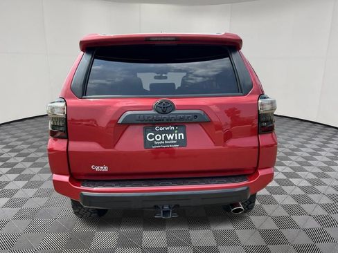 Used 2019 Toyota 4Runner TRD Off-Road Premium AWD/4WD image 7