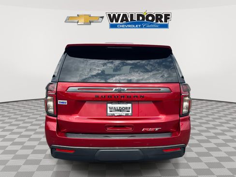 Used 2021 Chevrolet Suburban RST w/ Rear Media and Nav Package image 5