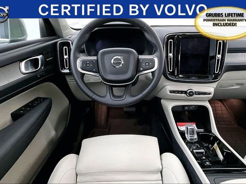 Used 2024 Volvo XC40 B5 Plus w/ Protection Package Premier image 8