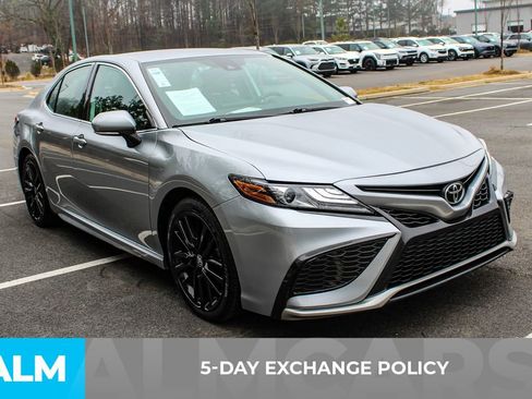 Used 2024 Toyota Camry XSE image 4