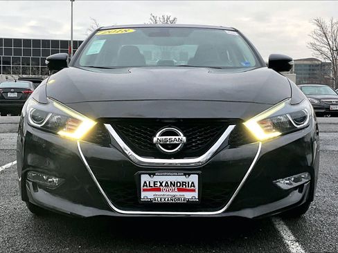 Used 2018 Nissan Maxima Platinum image 3