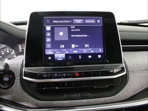 New 2025 Jeep Compass Latitude image 21