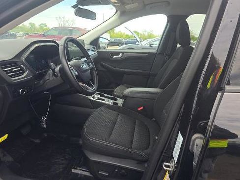Used 2023 Ford Escape Active w/ Tech Pack #2 AWD/4WD image 7