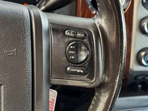 Used 2013 Ford F250 Lariat w/ Chrome Pkg AWD/4WD image 34