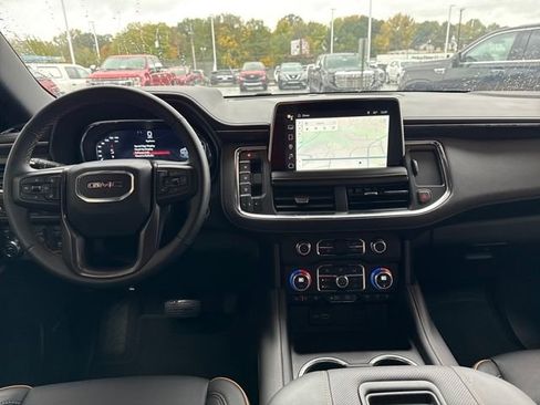 Used 2024 GMC Yukon AT4 w/ Technology Package image 12