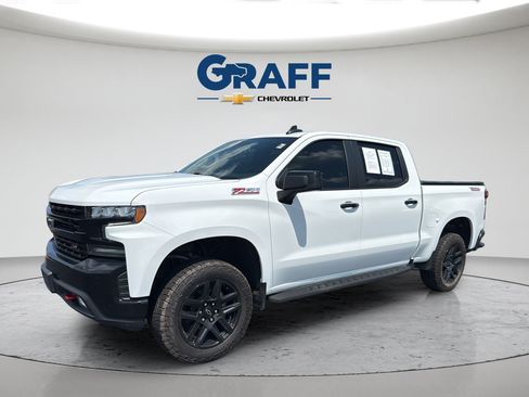 Used 2021 Chevrolet Silverado 1500 LT Trail Boss w/ Bed Protection Package AWD/4WD image 2