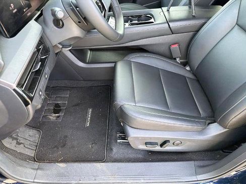 Certified 2025 Nissan Murano SV image 19