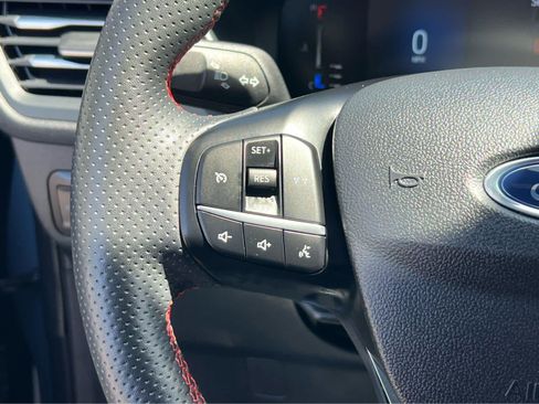 Used 2023 Ford Escape ST-Line AWD/4WD image 32