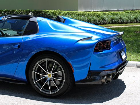 Certified 2022 Ferrari 812 GTS RWD image 26