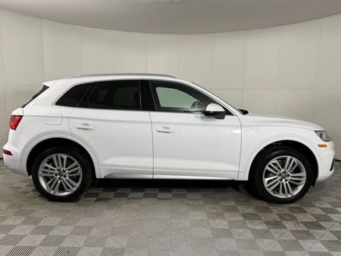 Used 2018 Audi Q5 2.0T Premium Plus w/ Premium Plus Package image 8
