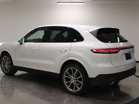 Certified 2020 Porsche Cayenne image 3