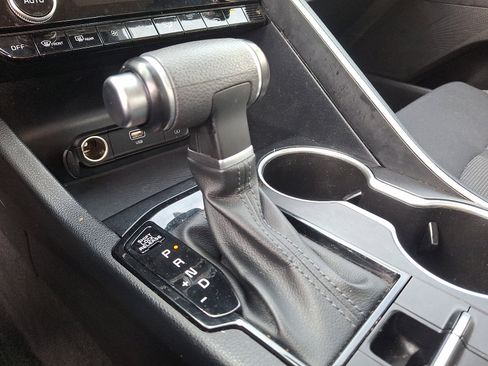 Used 2023 Kia K5 LXS image 14