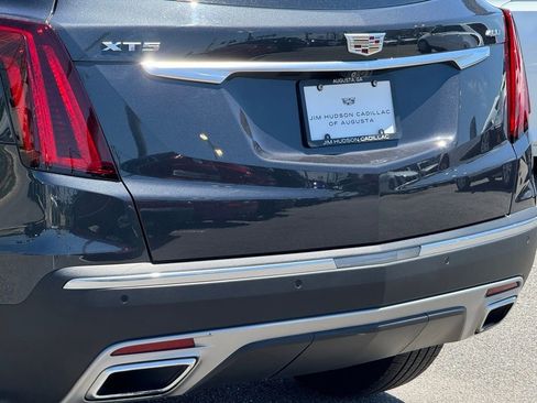 Used 2021 Cadillac XT5 Premium Luxury FWD image 8