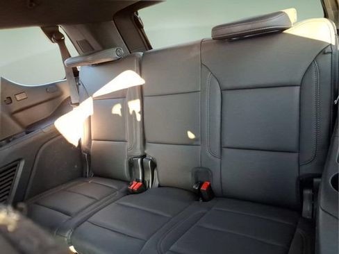 Used 2023 Chevrolet Tahoe LT w/ LT Signature Package AWD/4WD image 14