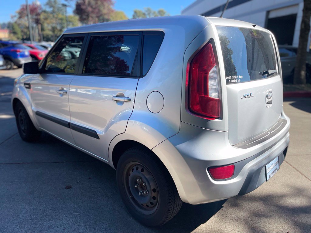 Used 2013 Kia Soul FWD image 6
