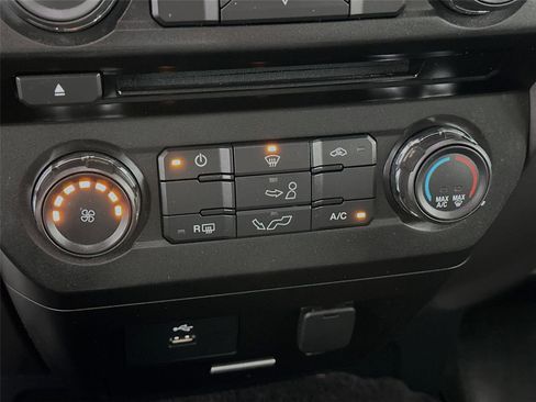 Used 2016 Ford F150 XLT w/ Equipment Group 301A Mid image 9